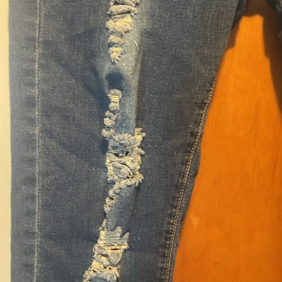 Jeans - Picture 2 of 5